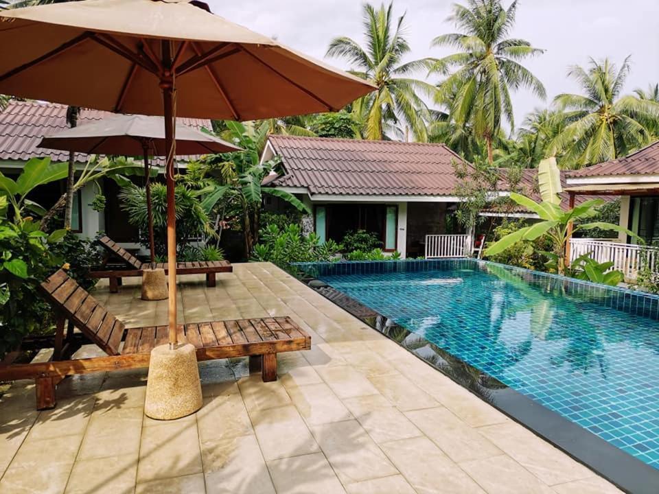 Baan Nai Suan Hotell Bophut Exteriör bild