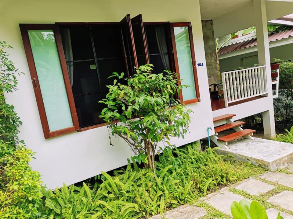Baan Nai Suan Hotell Bophut Exteriör bild